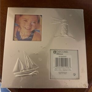 Decorel lighthouse picture frame